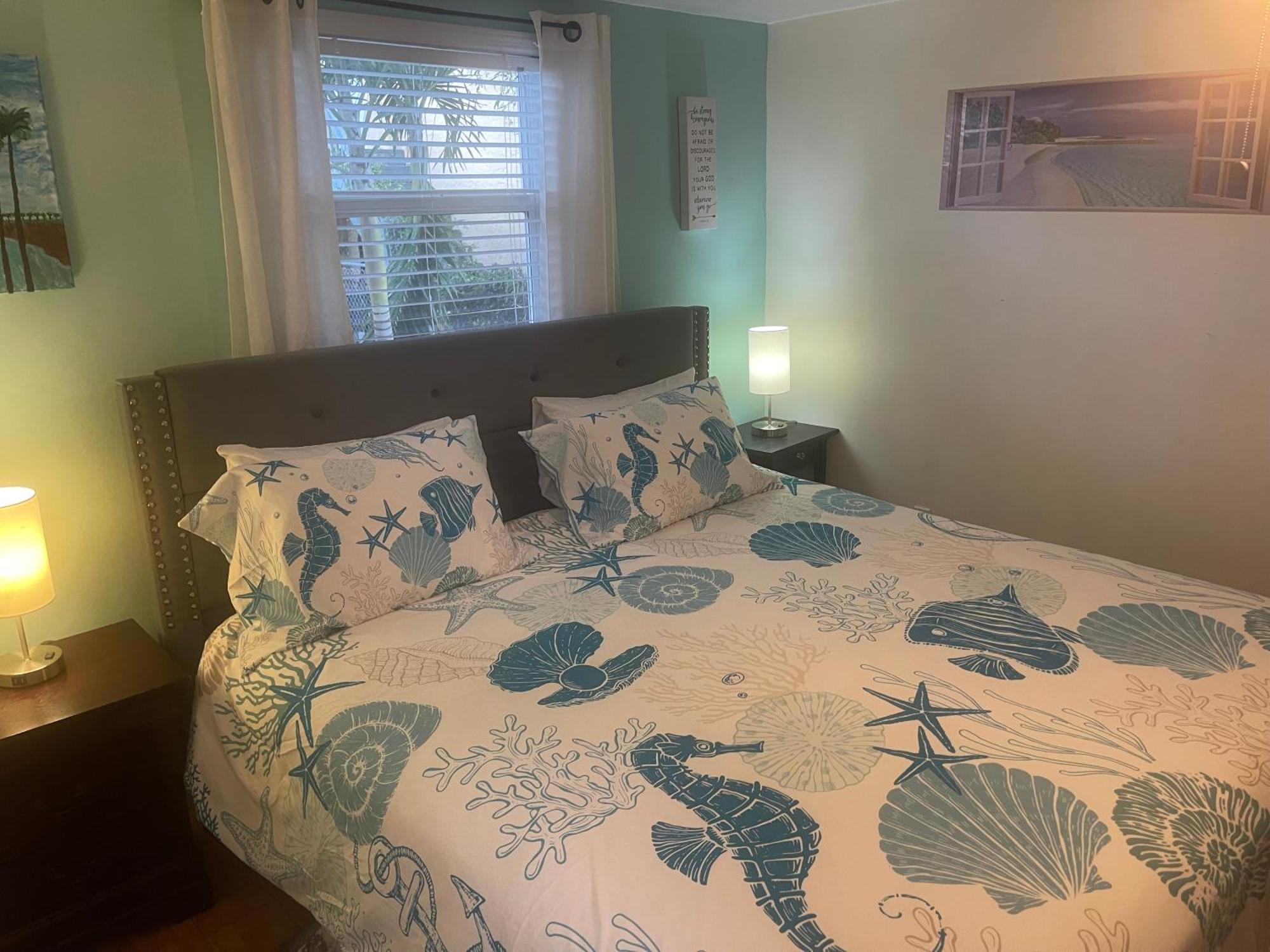 2Br Comfortable Downtown House Near Beach And More غرب شاطئ بالم المظهر الخارجي الصورة