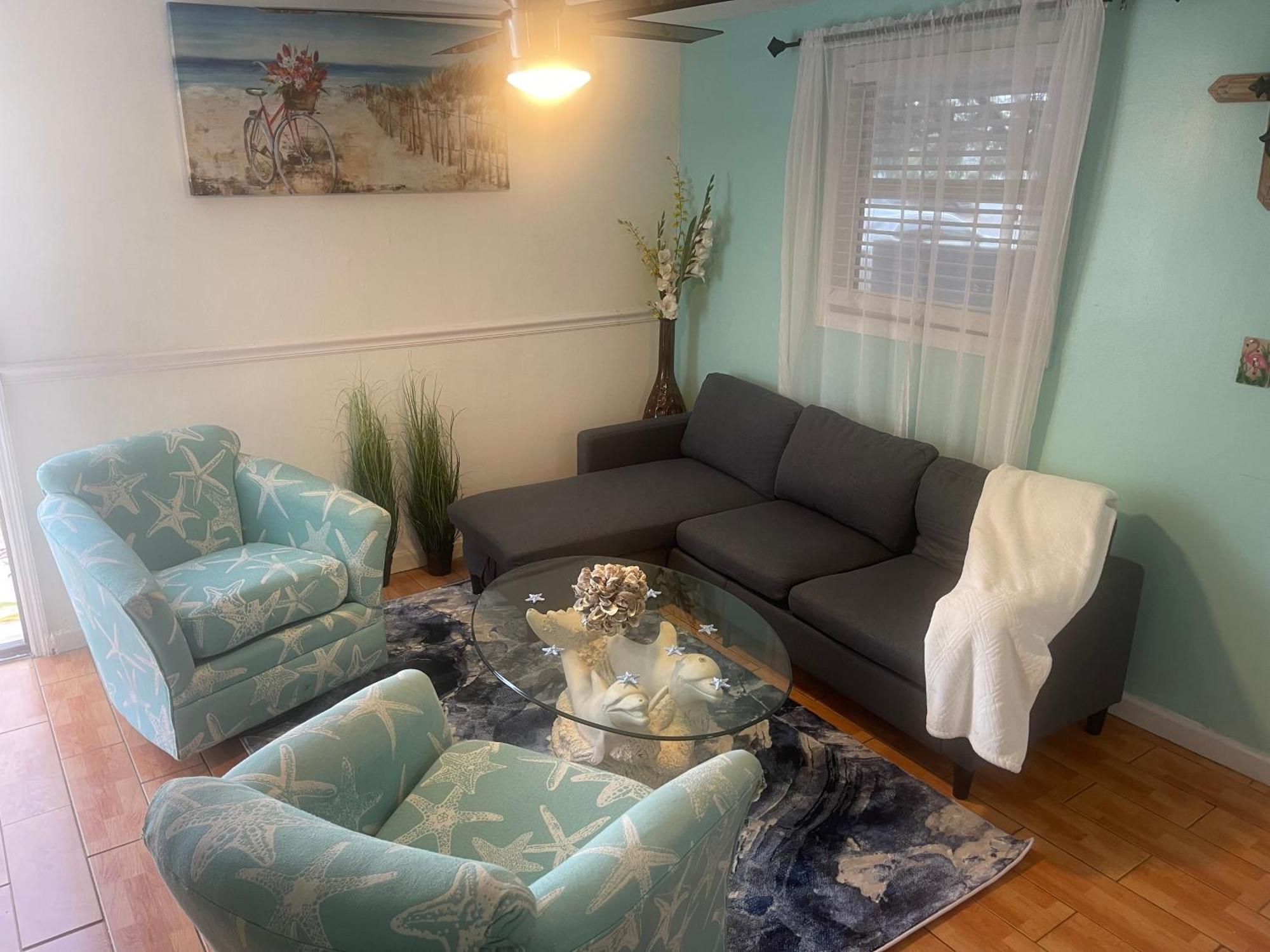 2Br Comfortable Downtown House Near Beach And More غرب شاطئ بالم المظهر الخارجي الصورة